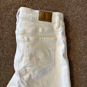 White skinny jeans American Eagle